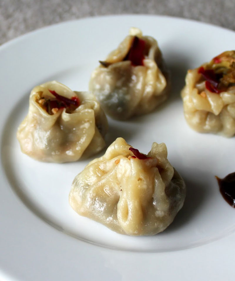 https://www.veganricha.com/2011/06/shumaisiumai-dumplings-filled-with.html