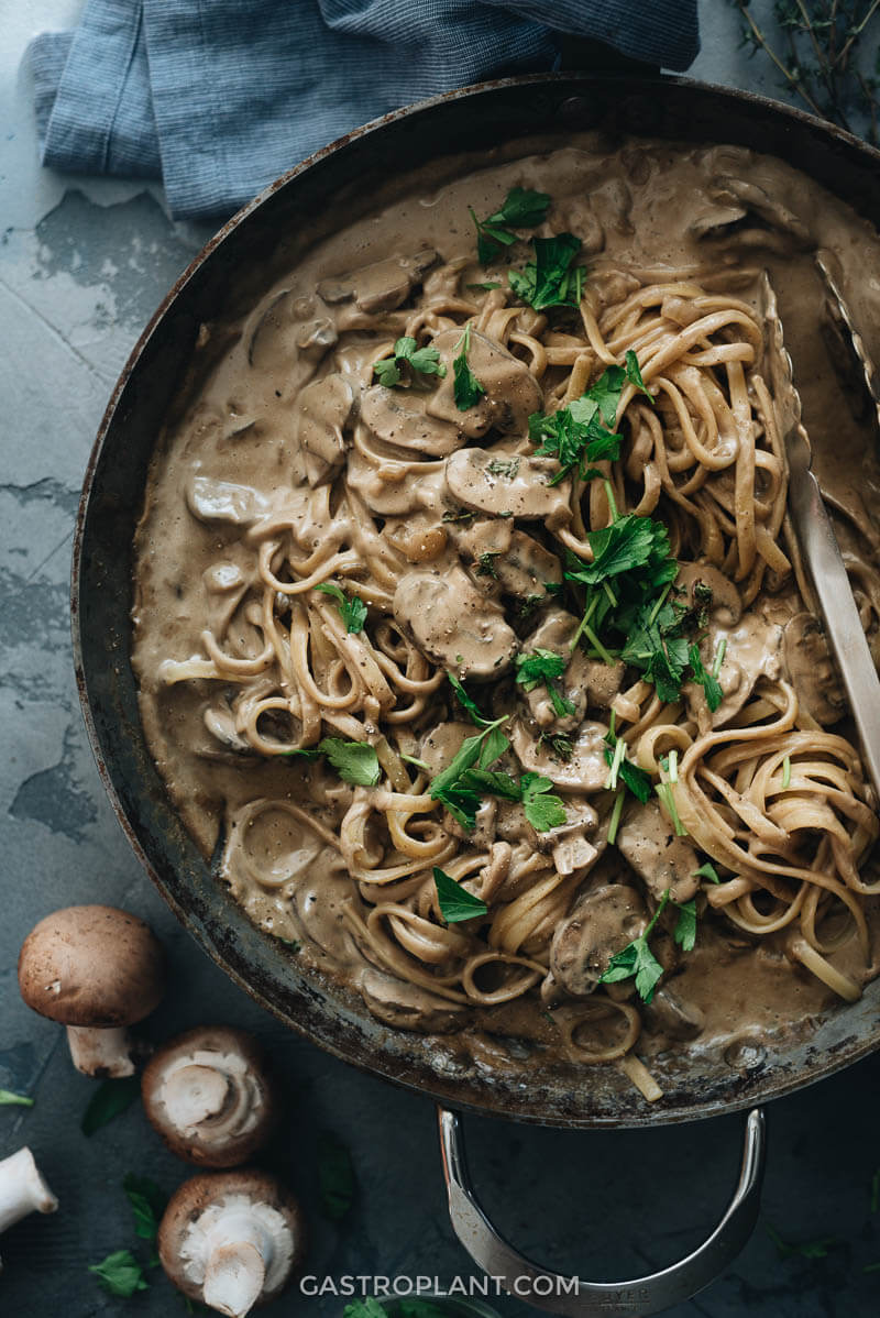 Extra creamy vegan mushroom pasta