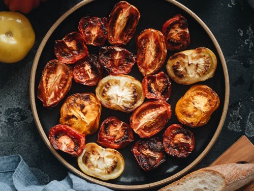 1402_Air-Fryer-Tomatoes_550-