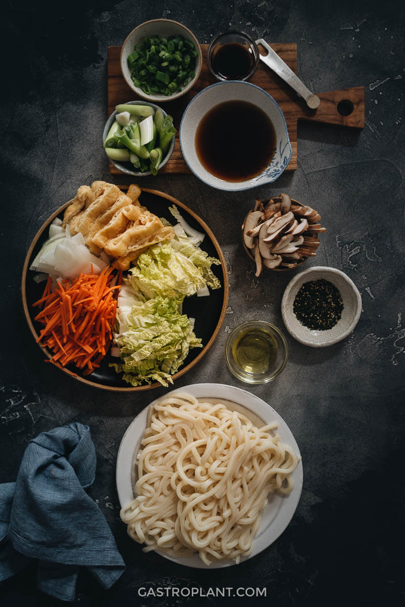 Ingredients for a quick and easy vegan yaki udon