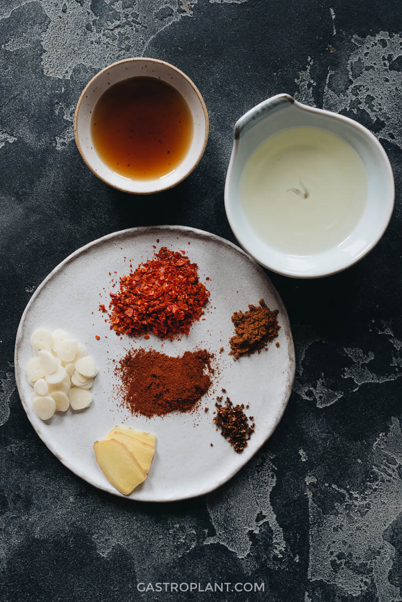 Spices and Oils to Make Chinese Japanese Chili Oil