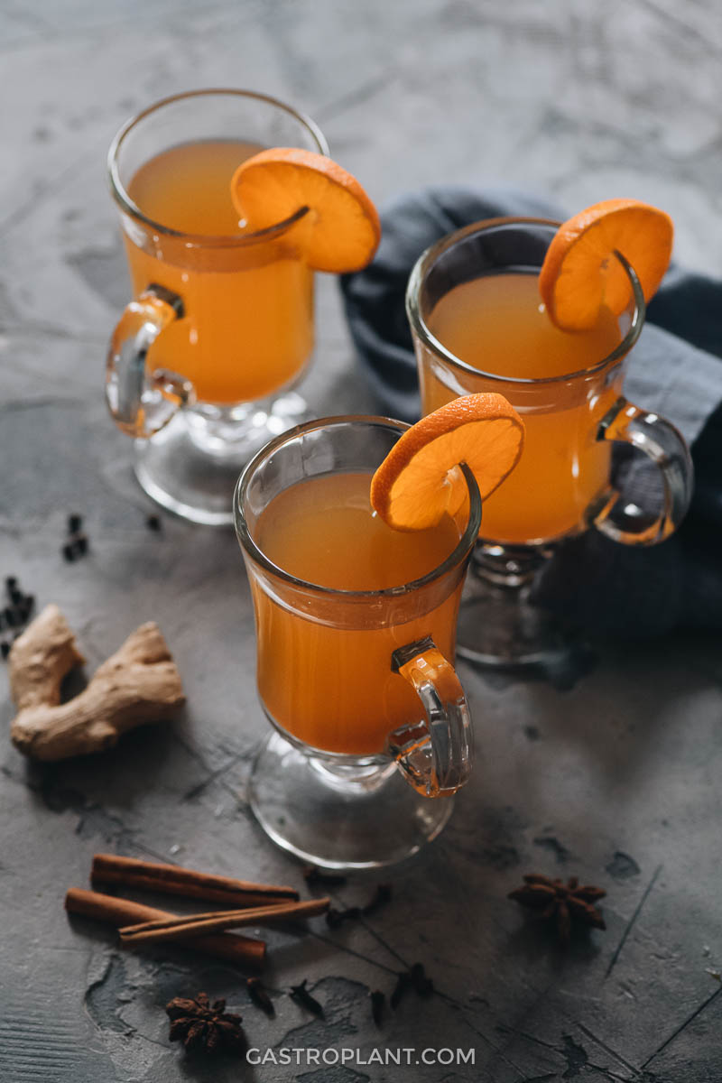 Easy spiked mulled apple cider and assorted spices
