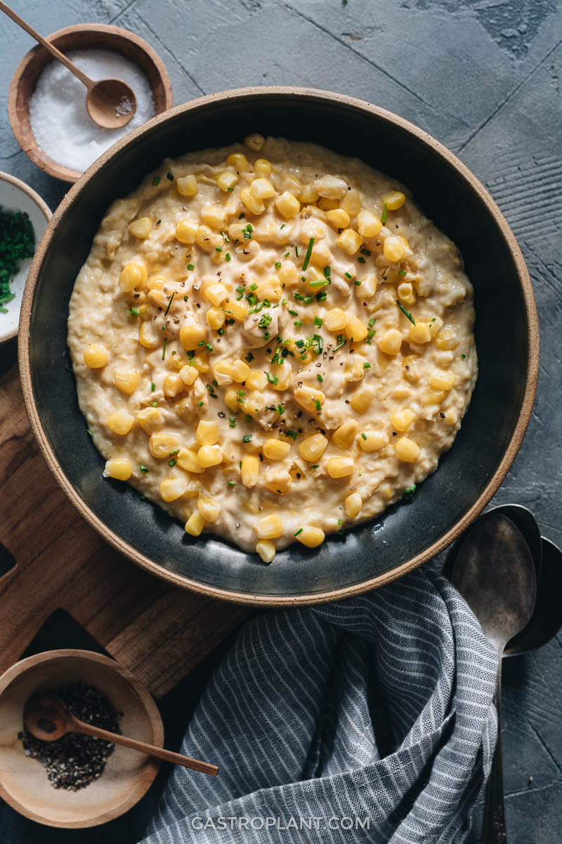 Creamy vegan creamed corn