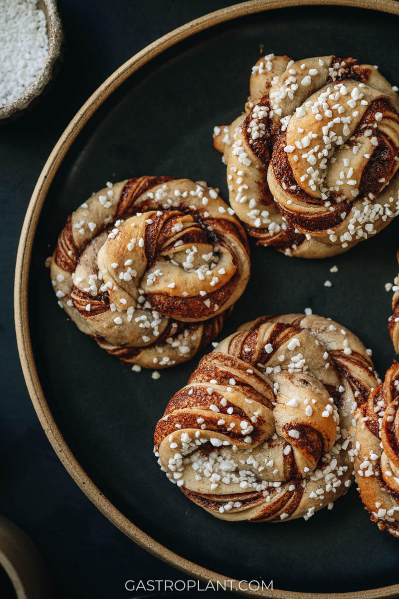 Close up photo of vegan Swedish cinnamon buns